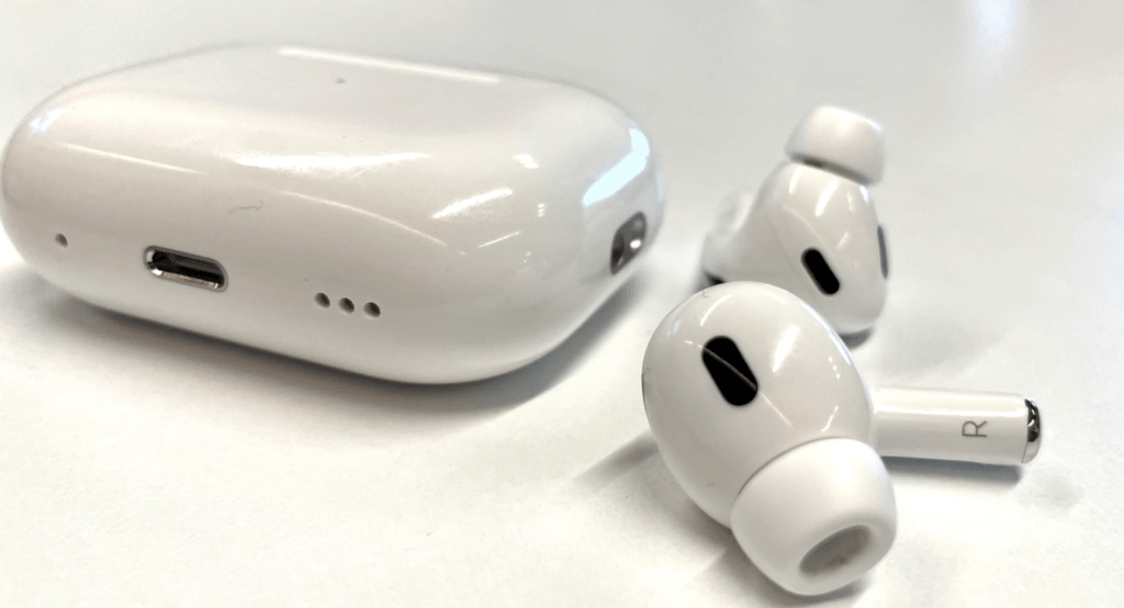 Wireless Earbuds, Bluetooth 5.3, TWS, Noise Cancelling, Hi-Fi Stereo Sound, Waterproof, Long Battery Life, Auto Pairing, White